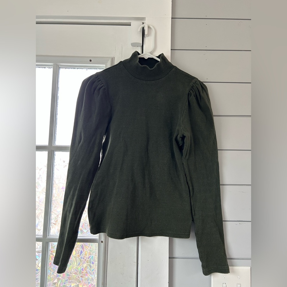 GAP Olive Ribbed Turtleneck